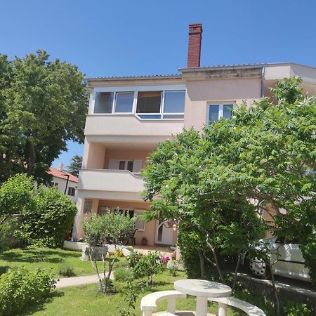 Apartments Dijana 克尔克 外观 照片