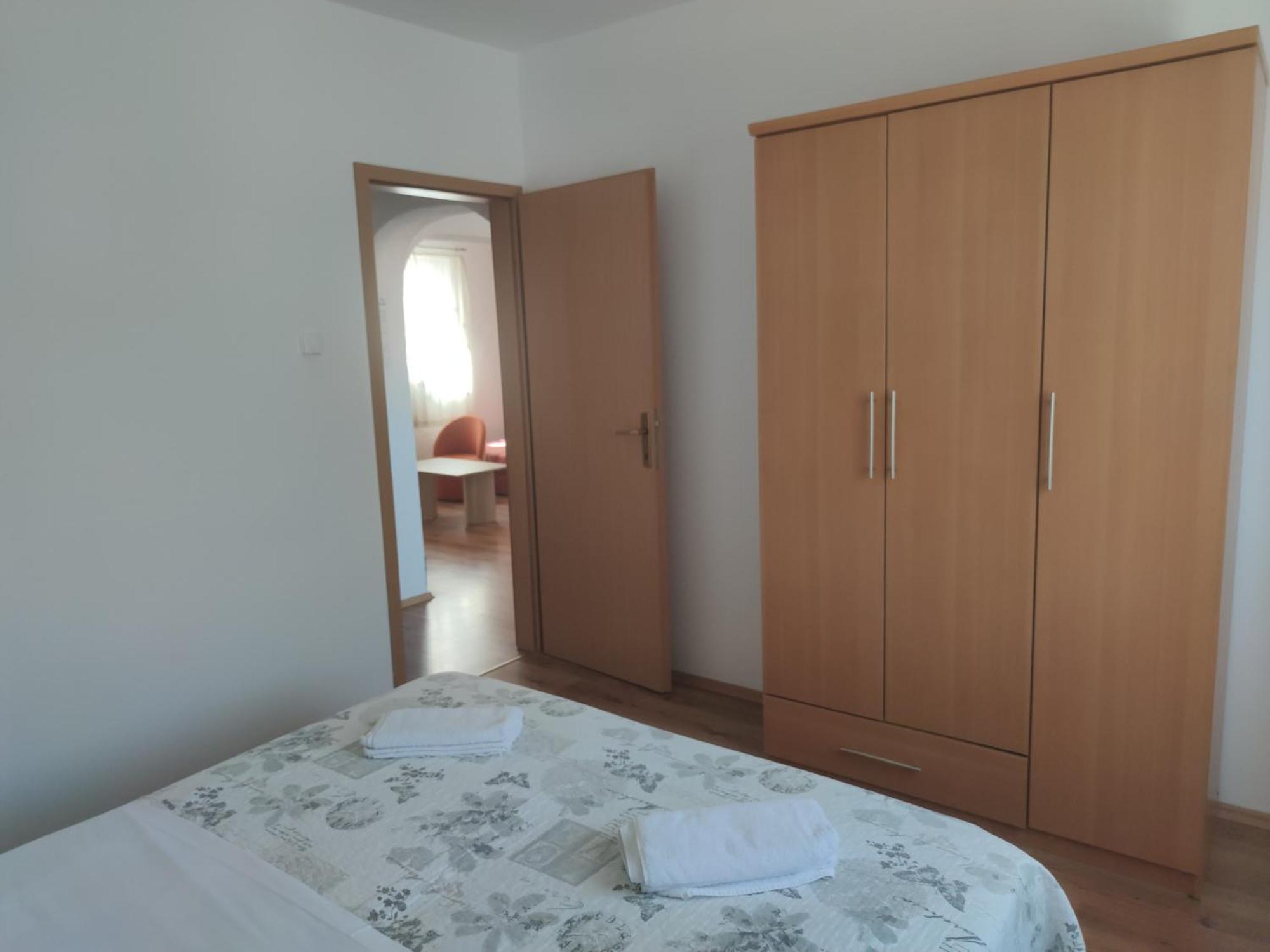 Apartments Dijana 克尔克 外观 照片