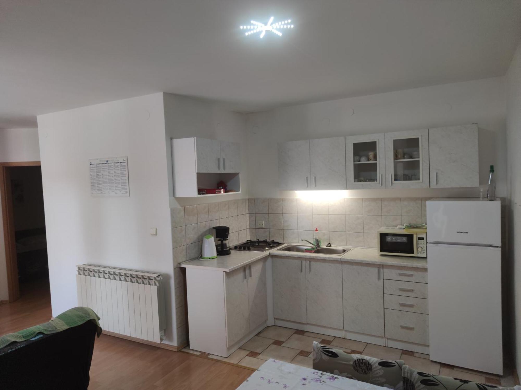 Apartments Dijana 克尔克 外观 照片